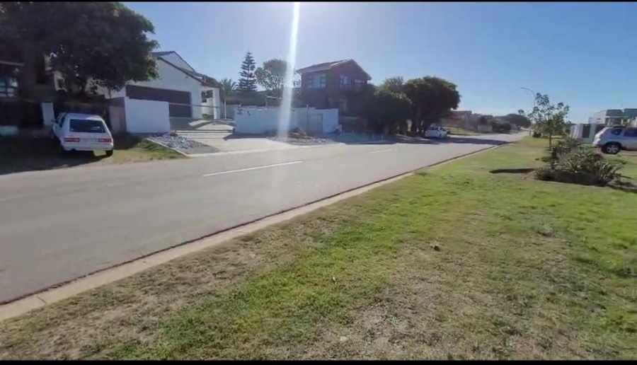 0 Bedroom Property for Sale in Wavecrest Eastern Cape